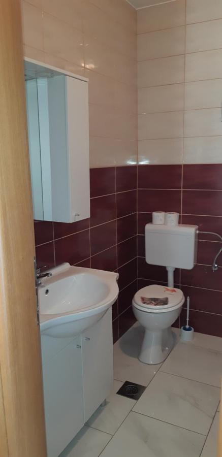 Apartman Колан Екстериор снимка
